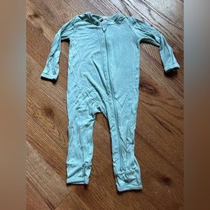 Kyte bamboo romper/sleeper